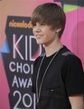 Justin Bieber at the 2010 Kids Choice Awards - justin-bieber photo