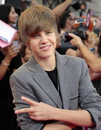 Justin at the MuchMusic Video Awards