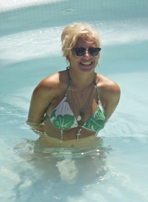  Pixie On Holiday In Marbella(July 30th,2010)