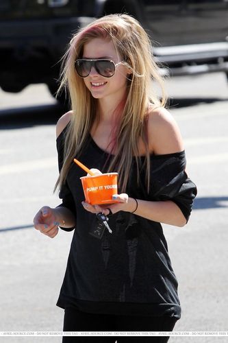  Avril Lavigne - 19.08.2010