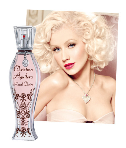 Christina Aguilera's First stunning 'Royal Desire' Promo Pic!