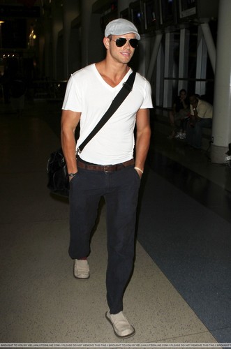LAX Airport - 18 August 2010