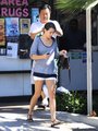 LEA MICHELE PICKS UP HER DRY CLEANING - AUGUST 20, 2010 - glee photo