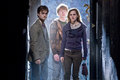 high-res picture of the trio entering Grimmauld Place! - harry-potter photo