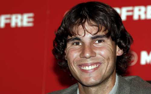 wavy hair are totally inappropriate for Rafa!!