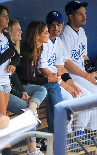  Ashley Greene and Joe Jonas (August 23)