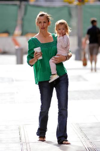  Jen out and about in NYC with Seraphina!