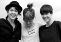 Hayley with Tegan and Sara - paramore photo