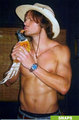 half naked Jared and a lucky bird - supernatural photo
