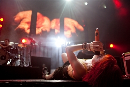 An amazing shot of @yelyahwilliams on stage.