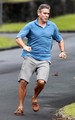 George Clooney on set in Oahu (March 17) - george-clooney photo