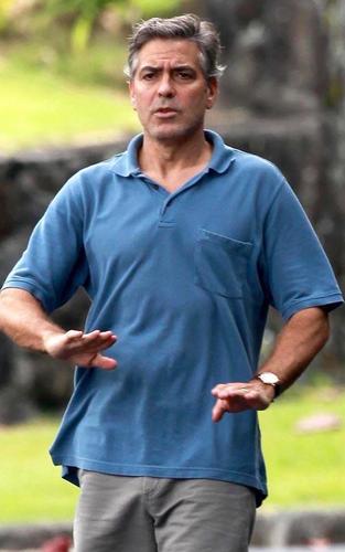  George Clooney on set in Oahu (March 17)