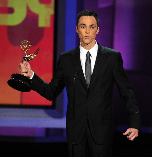  Jim Parsons Accepting An Emmy Award @ the 2010 Emmy Awards