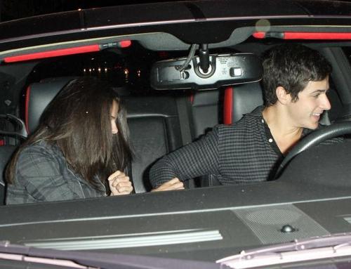  Selena and David on a encontro, data