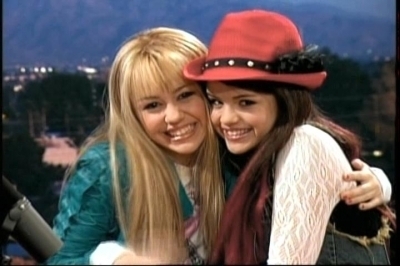  Hannah and Selena