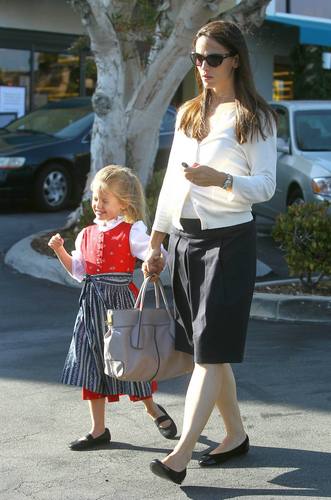  Jen and tolet, violet Out After Jen Had a Business Meeting!