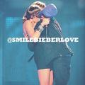 Justin&Miley hug - justin-bieber photo