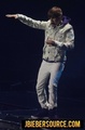 Justin performing at Madison Square Garden - justin-bieber photo
