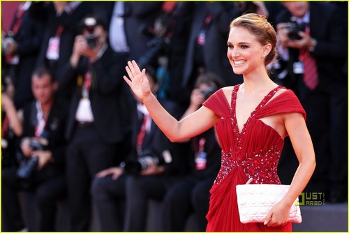 Natalie Portman 'Black Swan' Premiere at Venice Film Festival!