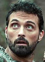 Rufus Sewell RUFUS AS <b>TOM BUILDER</b> IN THE PILLARS OF THE EARTH - RUFUS-AS-TOM-BUILDER-IN-THE-PILLARS-OF-THE-EARTH-rufus-sewell-15224923-144-200