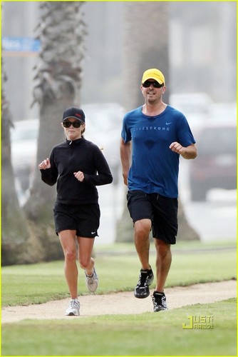 Reese Witherspoon: Running with Jim Toth!