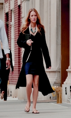  BL on the set of Gossip Girl