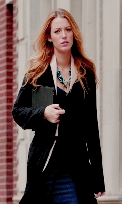 BL on the set of Gossip Girl