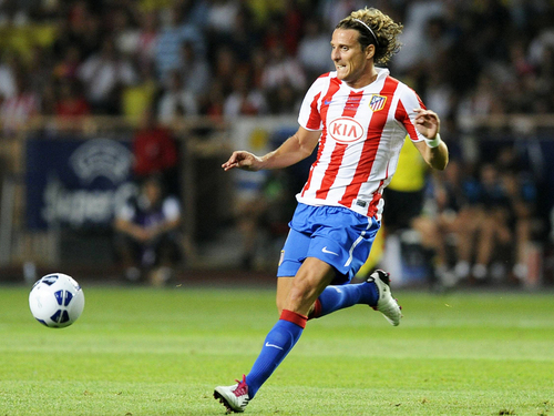 Diego Forlan wins with Atlético Madrid against Sporting Gijon