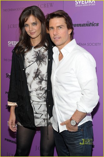 Tom Cruise & Katie Holmes are Romantics at Heart