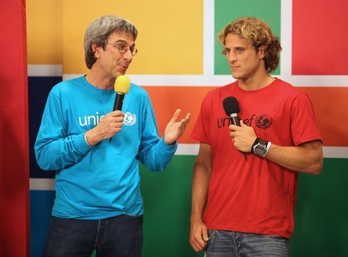 Diego Forlan & Uruguayer National soccer Team for "UNICEF"