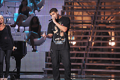 Drake rehearses at the Nokia Theater for the 2010 MTV VMAs.