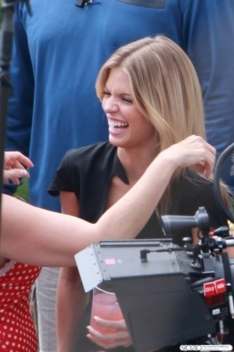 Jessica and AnnaLynne on the set of 90210