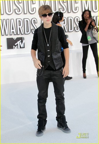 Justin Bieber at the vma 2010