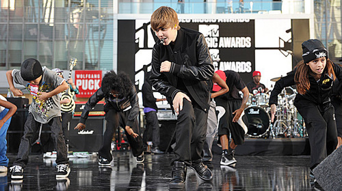 Justin Bieber rehearses outside the Nokia Theater for the 2010 MTV VMAs. 