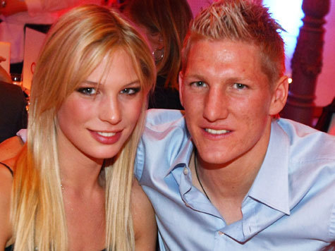 Bastian and his girlfriend Sarah