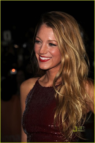  Blake Lively: 'The Town' Premiere at TIFF
