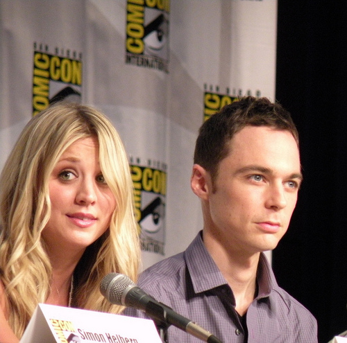  JIm Parsons and Kaley Cuoco Comic-Con 2010