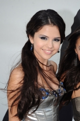  Selena at the VMA Awards