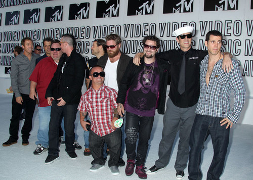  The Cast of Jackass 3D @ the 2010 MTV Video muziek Awards