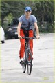 Kate Hudson & Matthew Bellamy Bike with Her Parents - kate-hudson photo