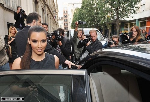  Kim & Kris out and about in Paris 9/16/10