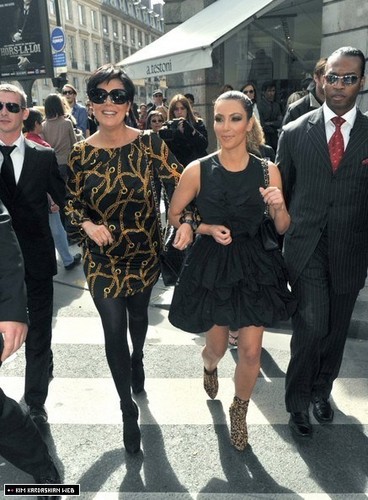Kim & Kris out and about in Paris 9/16/10
