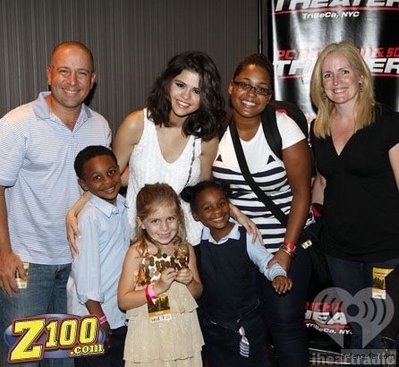  Z100 meet and greet and concierto