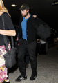  HQ Pics Of Robert Pattinson Arriving Back In LA Last Night   - twilight-series photo