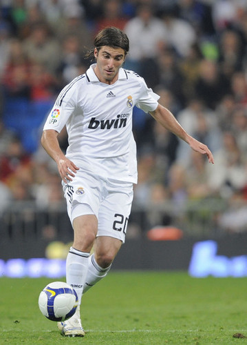 Gonzalo Higuain playing for Real Madrid
