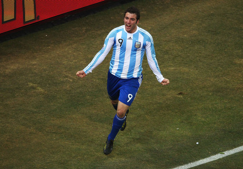  Higuain playing for national team