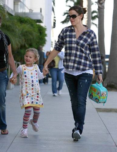 Jen & Violet out and about 9/23/10