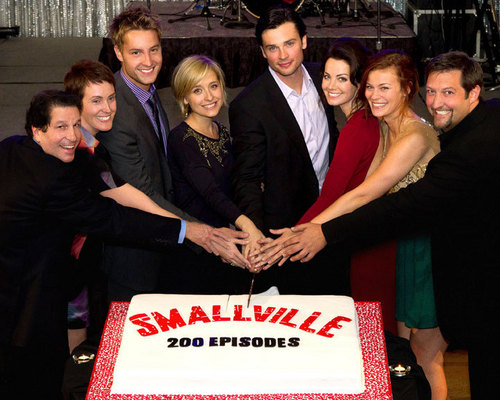 Smalliville's 200th Episode Party