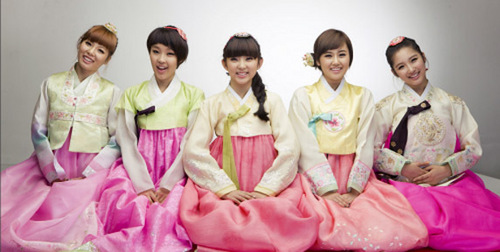  4Minute dress up for Chuseok