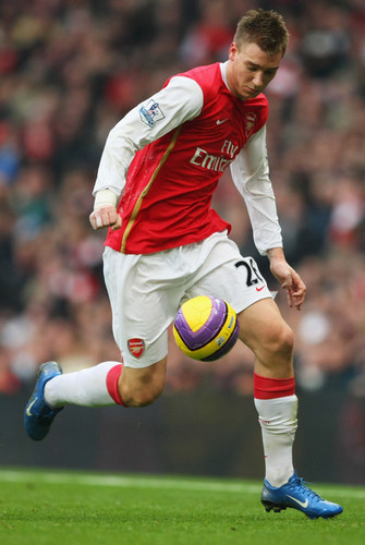  Bendtner playing for Arsenal